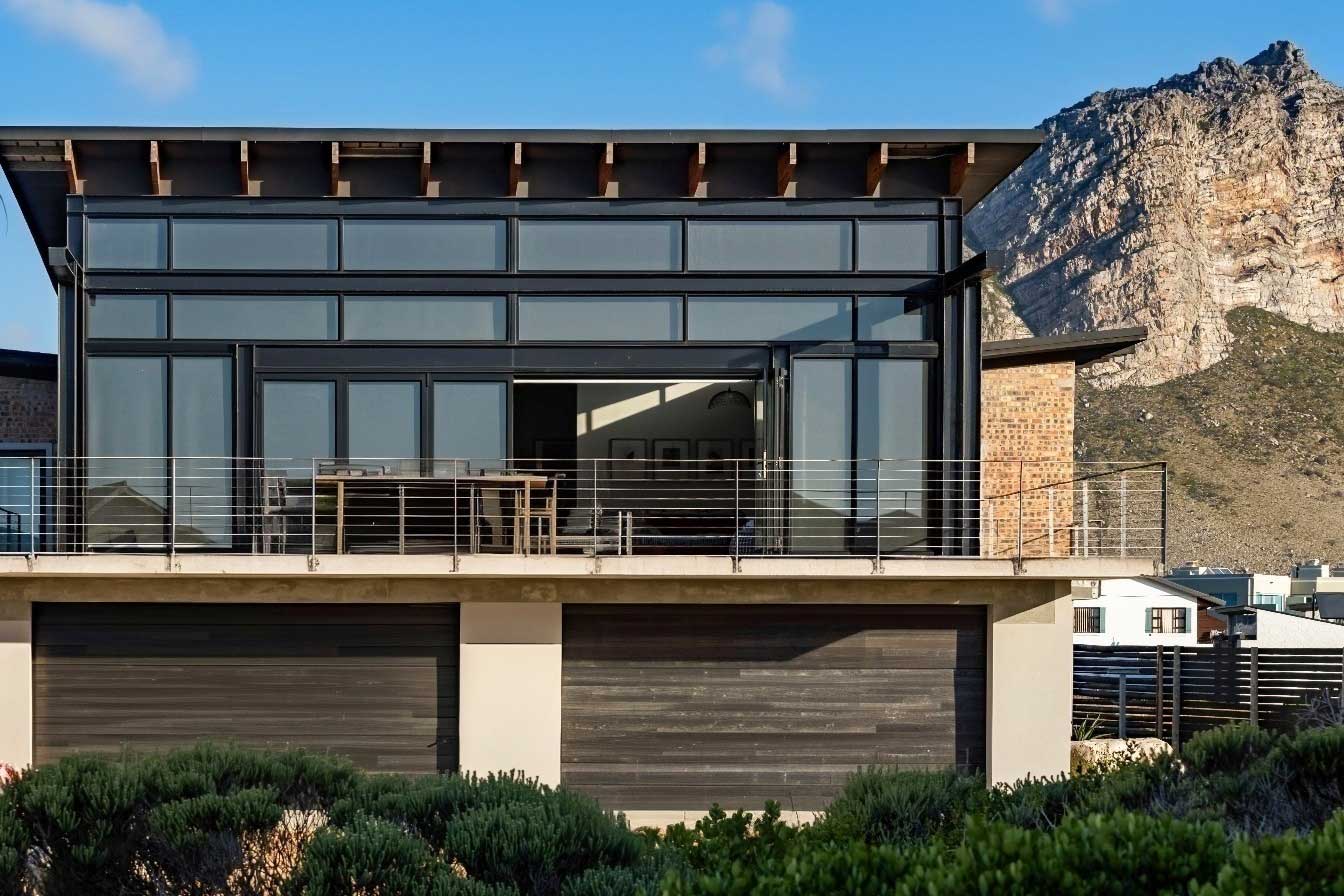 house promontory